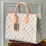 Louis Vuitton OnTheGo MM M24708 Cream